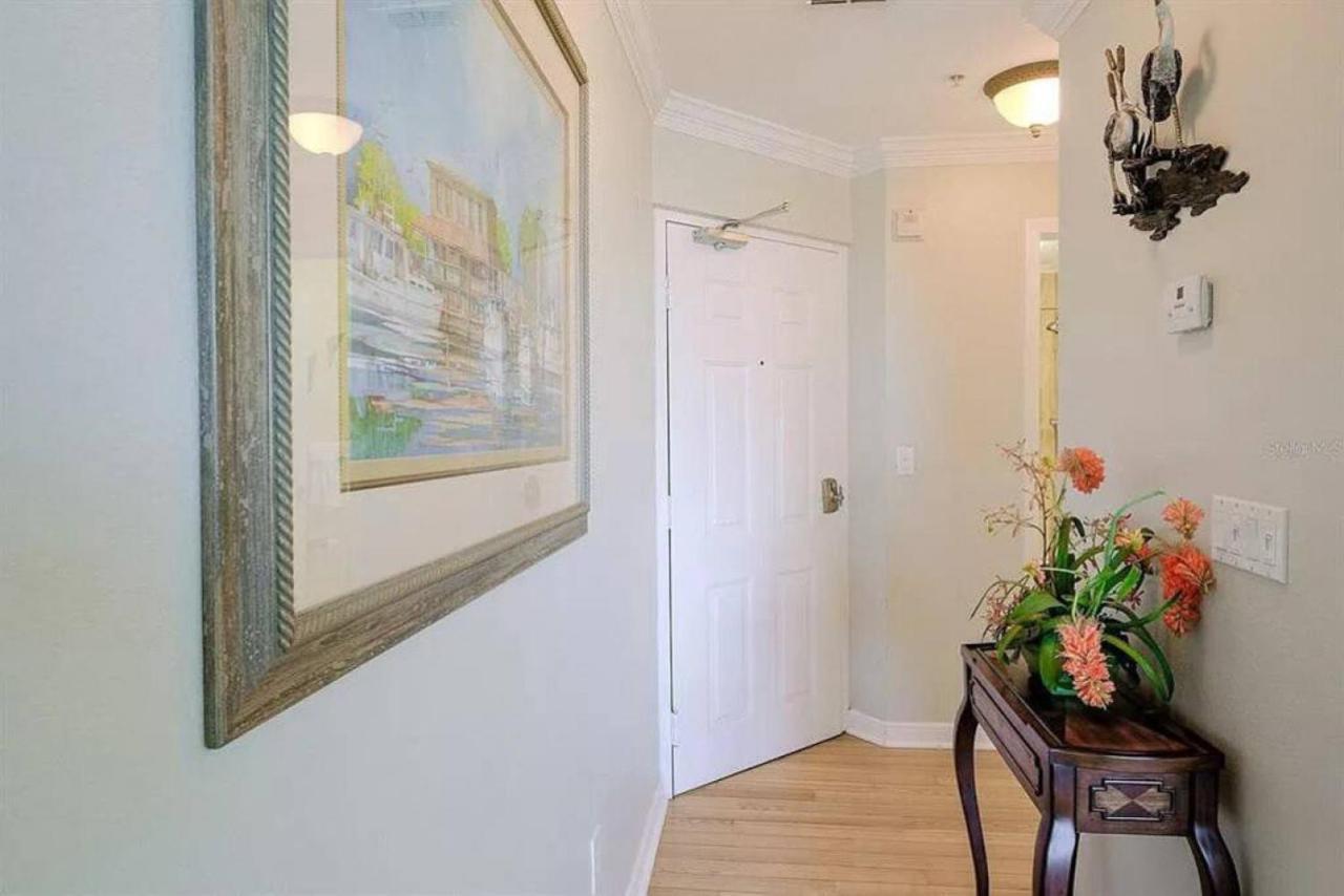 Bright Luxury Oceanfront Condo With Private Balcony And Hotel Pool St. Petersburg Luaran gambar